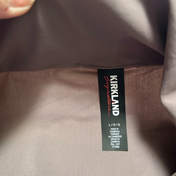 Kirkland Signature Blushed Mocha Jogger Set - Picture 7 of 10